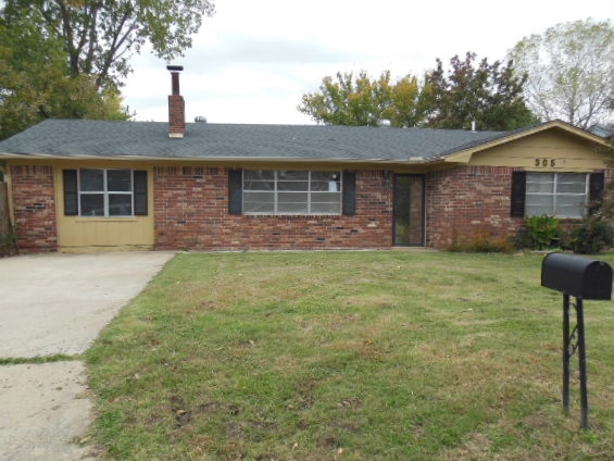 305 Capitol St, Fort Gibson, OK 74434 