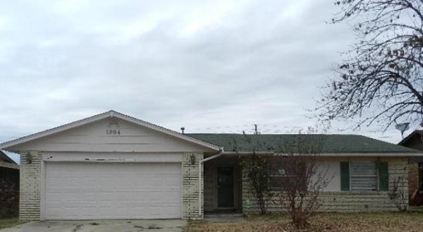 1904 West Delmar Street, Broken Arrow, OK 74012 