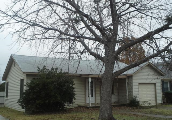 2114 North Chapman, Shawnee, OK 74801 