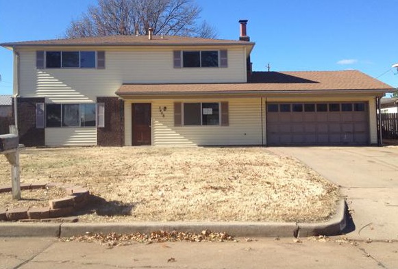 3406 Crown St, Ponca City, OK 74604 
