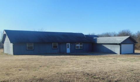 702 E 7th, Beggs, OK 74421 
