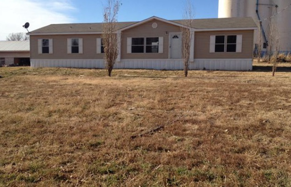 203 W Lichtenberg Ave, Hillsdale, OK 73743 