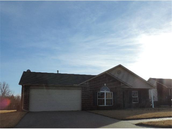 266 Fairlane Dr, Sapulpa, OK 74066 