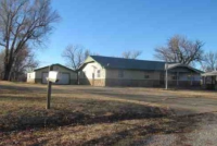 121 N Plum Ave, Newkirk, OK 74647 