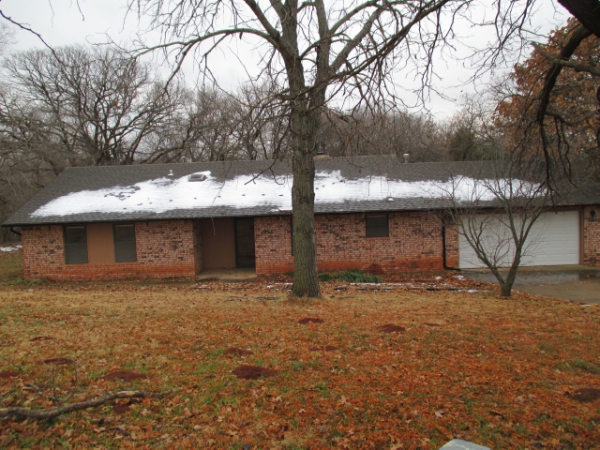 106 Brookside Drive, Guthrie, OK 73044 