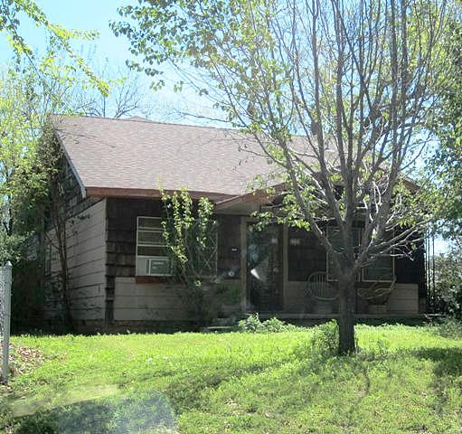 15Th, Chickasha, OK 73018 