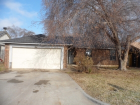 10007 Isaac Dr, Midwest City, OK 73130 