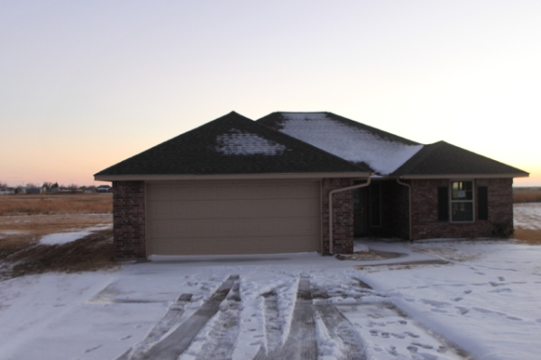 110 Mohawk Cir, Geronimo, OK 73543 