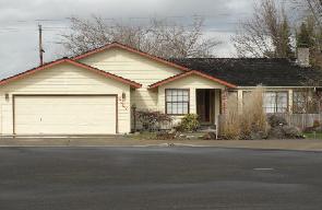 2327 Derry Court, Medford, OR 97504 