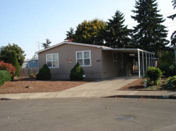 1951 McDonald Ct, Eugene, OR 97402 