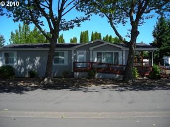 1400 Candlelight Dr. #16, Eugene, OR 97402 