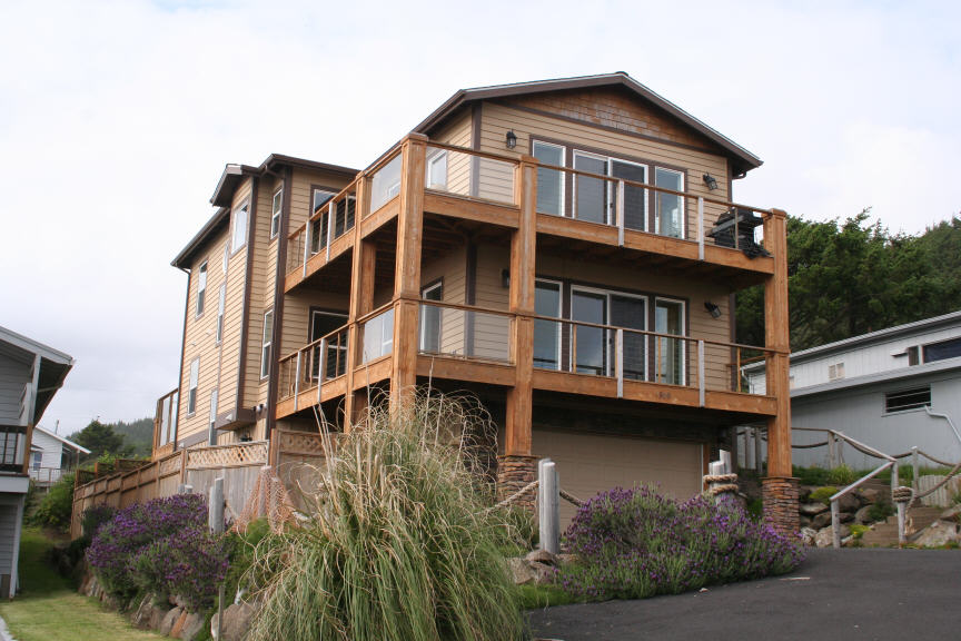 1909  NE66TH ST, LINCOLN CITY, OR 97367 