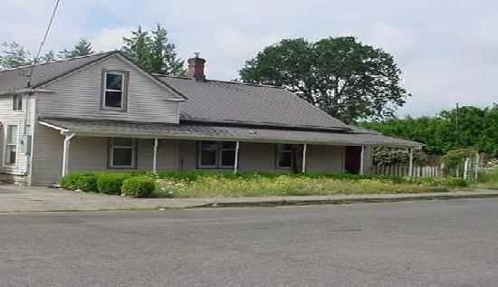 108 East 1st Avenue, Estacada, OR 97023 