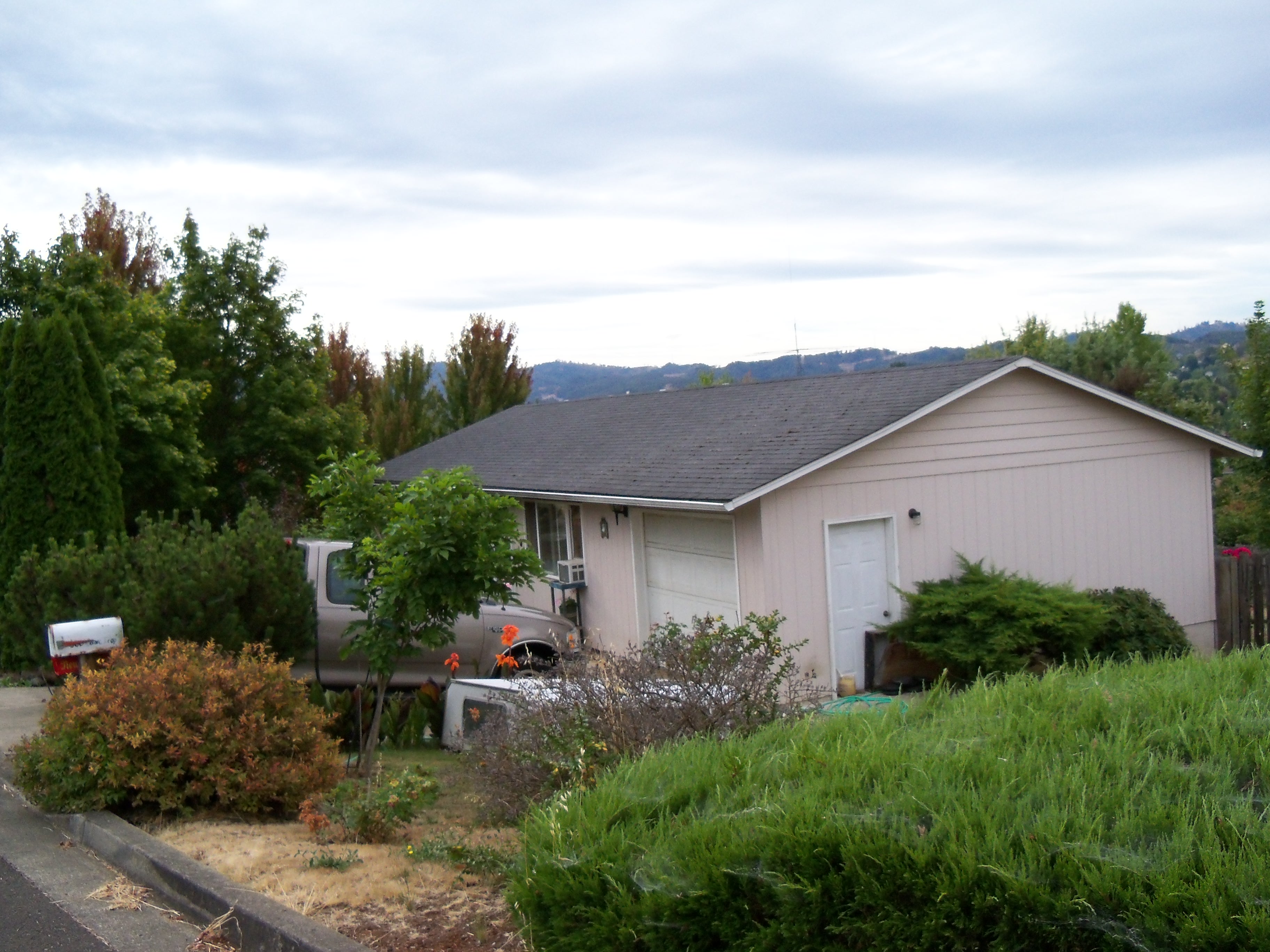 380 Corona Loop Road, Roseburg, OR 97471 