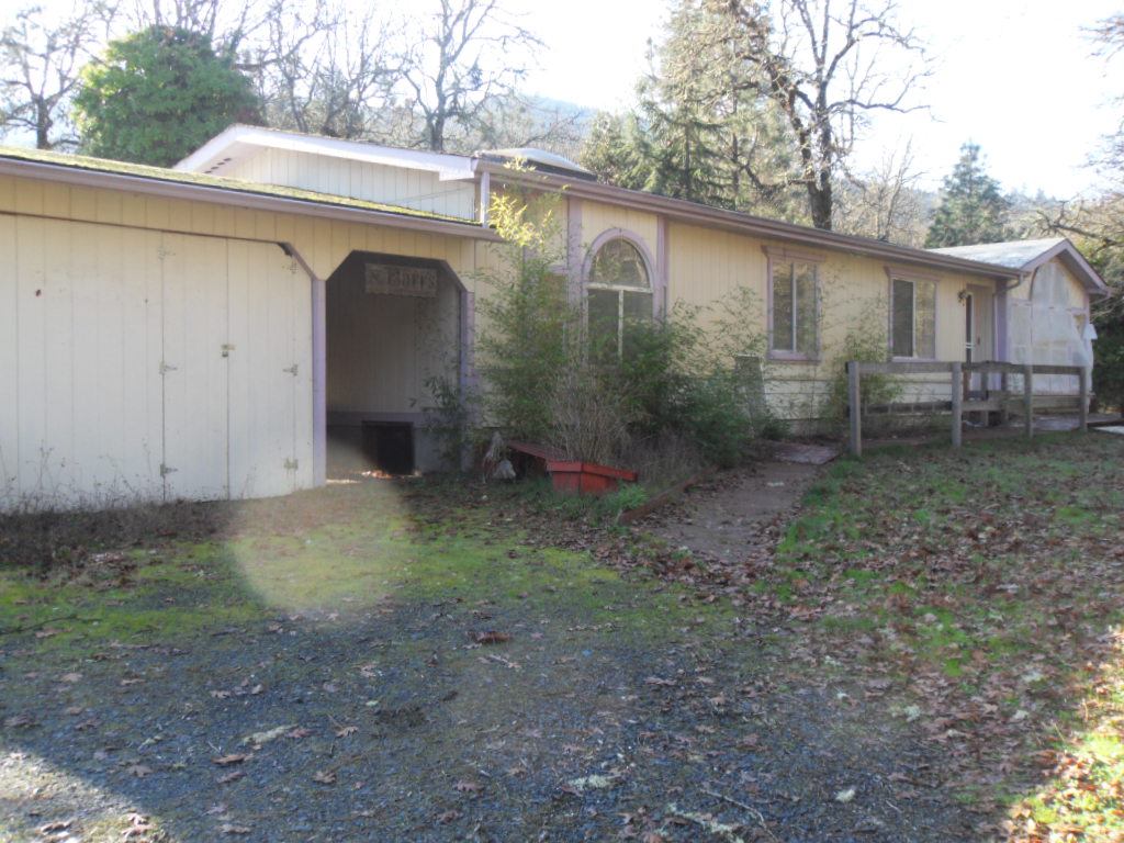 7821 Old Redwood Hwy, Wilderville, OR 97543 