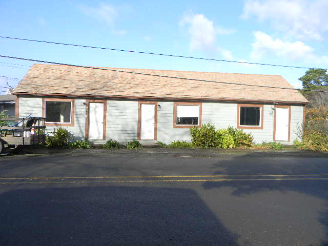 1555 51st Street, Lincoln City, OR 97367 