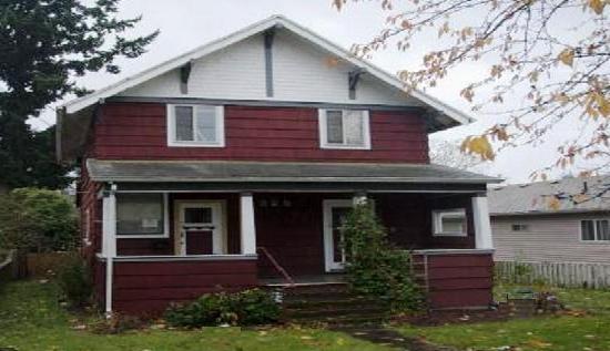 326 East Clarendon Street, Gladstone, OR 97027 