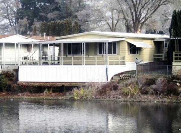 286 Lakeview, Space 196, Grants Pass, OR 97526 