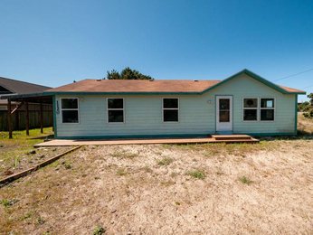 1120 NW Bayshore Drive, Waldport, OR 97394 