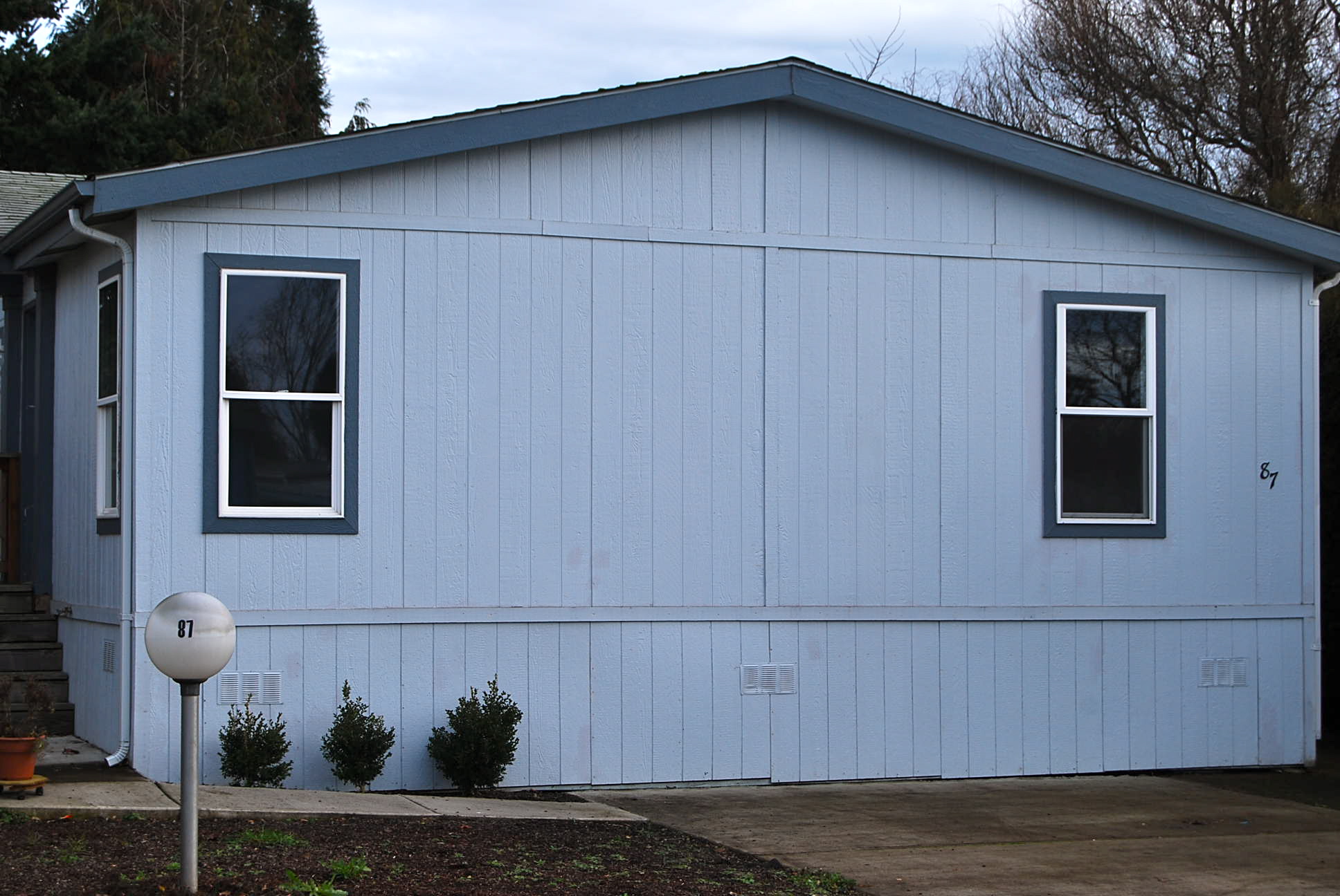 1025 South 6th Street #87, Harrisburg, OR 97446 