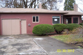714 Pennsylvania Ave, Medford, OR 97501 