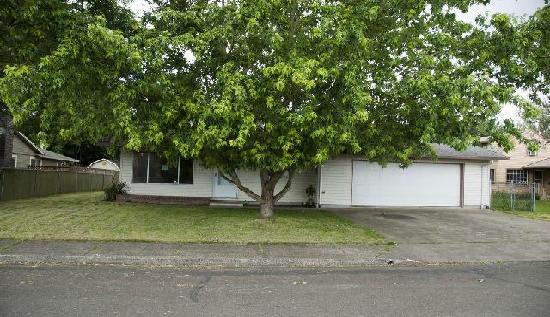 1975 NE Hembree Street, Mcminnville, OR 97128 