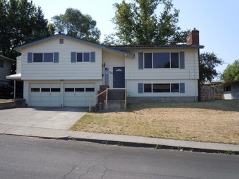 3320 SW Jay Avenue, Pendleton, OR 97801 