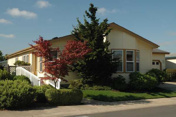 4055 Royal Ave #122, Eugene, OR 97402 