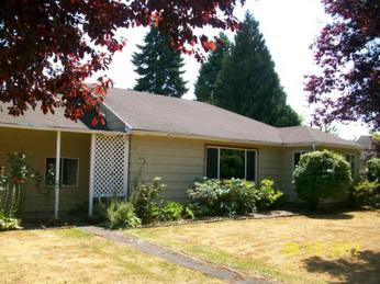 3686 4th St, Hubbard, OR 97032 
