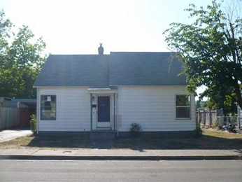 1062 W Nebo Street, Roseburg, OR 97471 