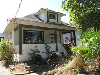 5910 SE Center St, Portland, OR 97206 