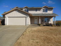 332 NW Fairhaven Lane, Dallas, OR 97338 
