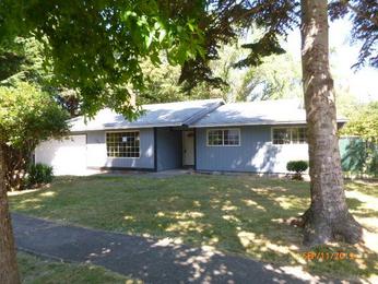 709 SE Sweetbriar Lane, Troutdale, OR 97060 