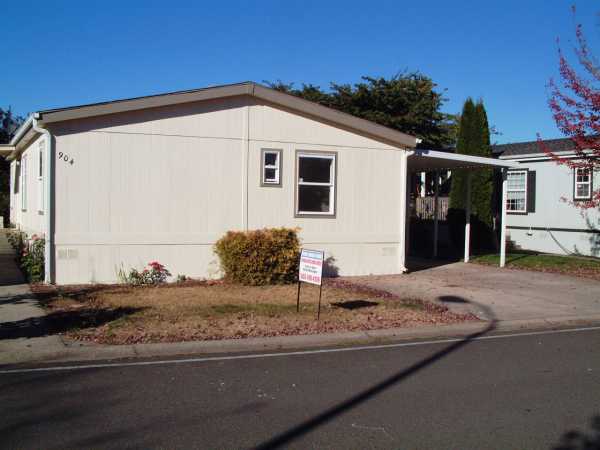 904 York Site 90, Aumsville, OR 97325 
