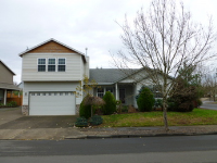 20232 Woodglen Way, Oregon City, OR 97045 