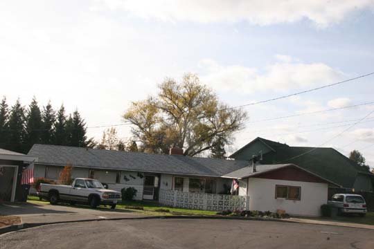 721 Ne Pioneer Way, Grants Pass, OR 97526 