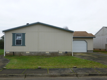 1276 Comstock Way, Woodburn, OR 97071 
