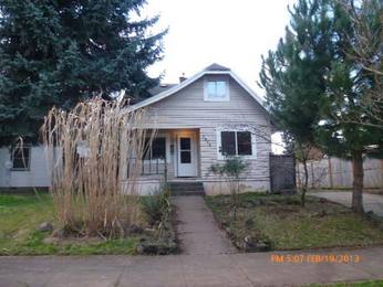 7913 N Dwight Avenue, Portland, OR 97203 