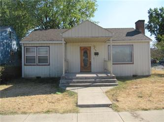 859 14th St, Medford, OR 97501 