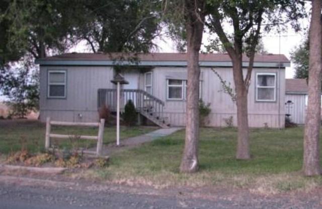 527 Nw Glass Drive, Madras, OR 97741 