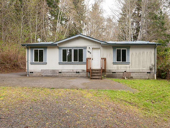 1915 NE 15th Street, Lincoln City, OR 97367 