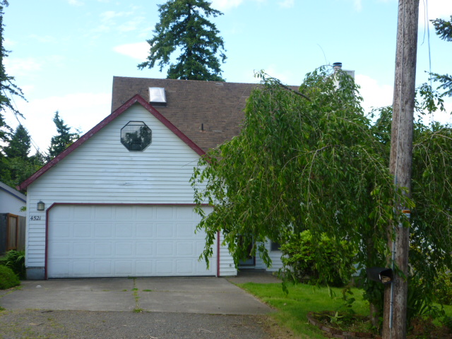 4521 SW Brugger Street, Portland, OR 97219 