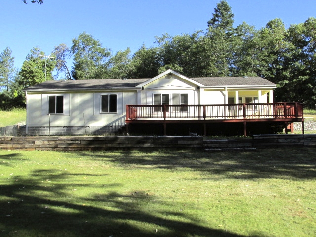 420 Haylees Way, Grants Pass, OR 97526 