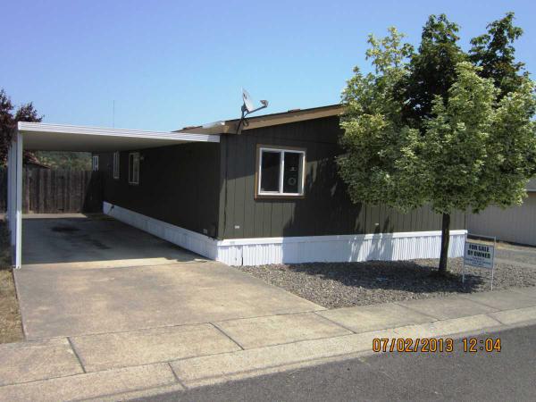 239 River Place Dr Site 107, Roseburg, OR 97471 