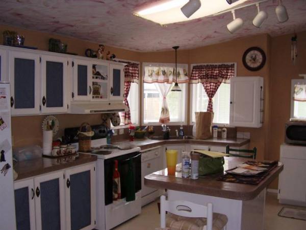 1949 SE Palmquist #131, Gresham, OR 97080 