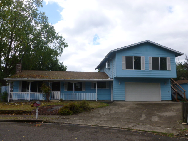 1701 Meadow Lane, Newberg, OR 97132 