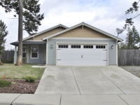 412 Lindilu Lane, Cave Junction, OR 97523 