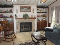 8706 Evergreen Cir, Breinigsville, PA 18031 