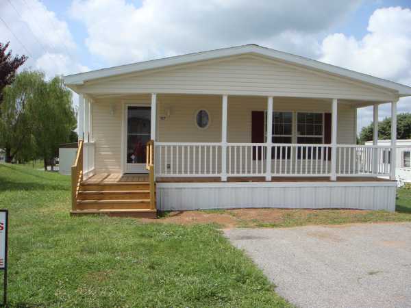 157 Chesapeake Eat., Thomasville, PA 17364 