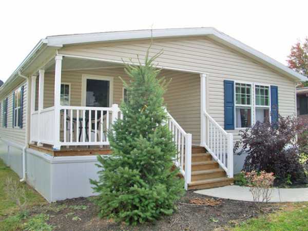 4246 Wolf Den court, Orefield, PA 18069 